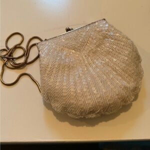 Vintage Iridescent Pearl Beaded Evening Clutch – Timeless Glamour